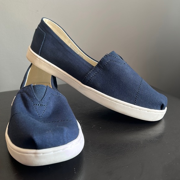Toms Other - Toms Girls Navy Blue Slip-on Canvas Shoes